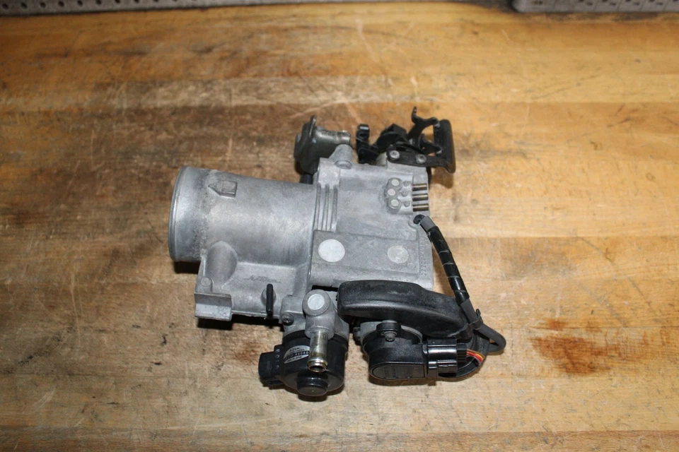 92 93 94 95 LEXUS SC300 3,0 L CUERPO DEL ACELERADOR 6 CILINDROS Foto 1 de 4