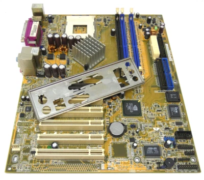 ASUS A7N8X  REV 2.0  Nvidia nForce2 Ultra 400 w/IO Shield - Socket 462/A - Image 1 of 3