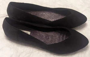 Kelly & Katie Pointed Toe Black Flats Size 8 Fabric Shoes - Picture 1 of 12