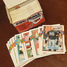 1989 Topps Football Cards -- Complete Your Set (Choose a Card)