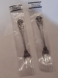 WALLACE GRANDE BAROQUE STERLING SILVER OLIVE / LEMON COCKTAIL FORKS FORK SEALED - Picture 1 of 1