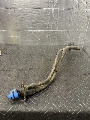 Cuello de llenado de tanque de líquido de escape 160" WB DEF | Se adapta a Ford F250 F350 2017-2019 Foto 1 de 4