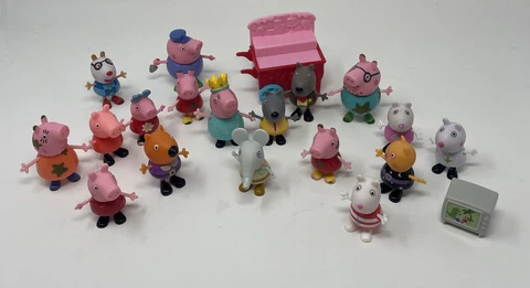 Peppa Pig character figure toys. Pig Friends Lot of 18 Figures cart & TV Cover
