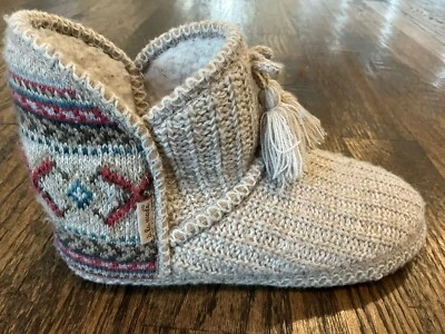 Botines Muk Luks beige tejido con lazo para mujer talla M 7-8 EE. UU. Foto 1 de 4