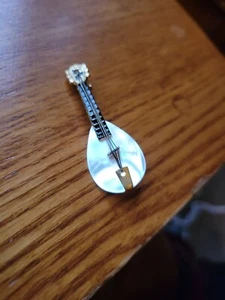 VINTAGE MANDOLIN VIOLIN MOTHER OF PEARL PIN BROOCH MARKED WESTERN GERMANY  - Picture 1 of 3