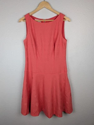 Vestido Phoebe Couture Para Mujer 8 Rosa Coral Texturizado Sin Mangas Ajuste Acampanado Fiesta Foto 1 de 4