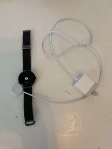 Google Pixel Watch 2 41mm Matte Black Aluminum Case With Mesh Band - Photo 1 sur 5