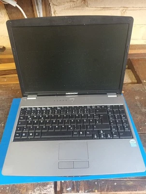 Medion Notebook Laptop MD96850 (als Ersatzteil/def.) - Bild 1 von 4