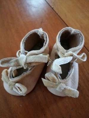chaussures poupées anciennes - Photo 1/3