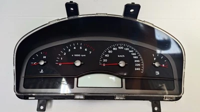 Holden VZ 2005 2006 2007 dash cluster 0 Km Programmed To Your Km And Settings! - image 1 of 4