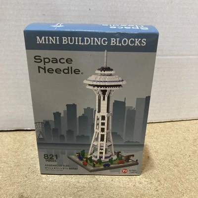 Mini Building Blocks Space Needle 821 Pieces - Image 1 of 4