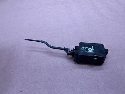 BMW E46 330CI E83 X3 3,0 L M54 tanque de llenado de gas actuador motor OEM 95 K millas Foto 1 de 4