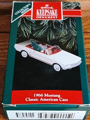 1966 Ford Mustang enfeite de Natal branco carros clássicos americanos - Imagem 1 de 4