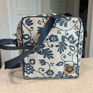 Vintage Roxy Crossbody Carry On Travel Bag Luggage Weekender Blue Hawaiian - Picture 1 of 9