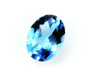 SEHR SCHÖNER 8 x 6 mm OVALER SCHLIFF BRASILIANISCHER SCHWEIZER BLAUTOPAS - Bild 1 von 2