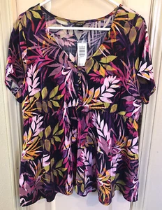 Torrid NWT Womens Rayon Floral Tiered Button Front Size 00 Blouse - Picture 1 of 4