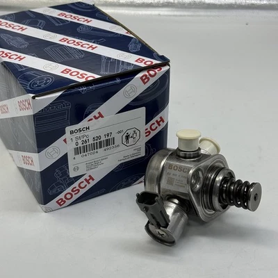 0261520197 Bomba de combustible de alta presión para Jaguar Land Rover 3,0 L LR081595 Bosch Foto 1 de 4