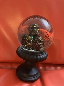 3 Gold Totenköpfe Wasserkugel Schneekugel Urlaub Gothic Sammlung - Bild 1 von 5