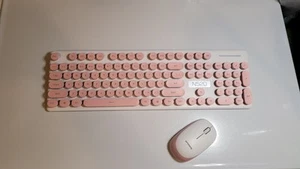 Wireless Keyboard And Mouse ~ N520 ~ Pink And White ~ Brand New - Picture 1 of 9