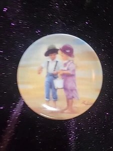 Donald Zolan - Seaside Treasures - Miniature Plate - 1994  - Picture 1 of 2