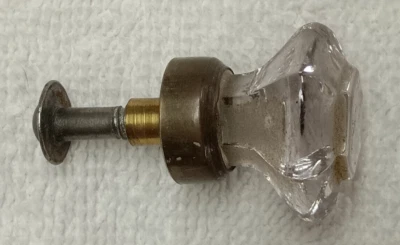 ANTIGUO CAJÓN DE VIDRIO PESADO Y LATÓN, PUERTA, TIRADOR / PERILLA DE ESCRITORIO, 1 PULG. DIÁMETRO Foto 1 de 4