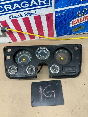 1967 68 70 72 CHEVROLET GMC C10 K10 K5 SPEEDOMETER GAUGE CLUSTER PROJECT TACH SW - Image 1 of 4