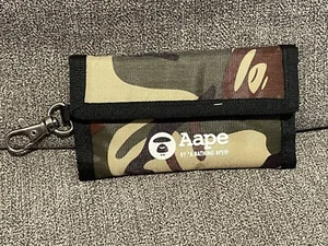 A Bathing ape Aape camouflage green beige Key case Coin Folding Wallet Carabiner - Picture 1 of 7