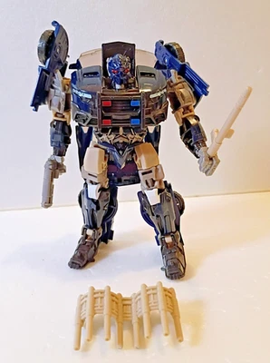 Transformers The Last Knight Barricade Complete Deluxe Class 2017 Excelente Foto 1 de 4