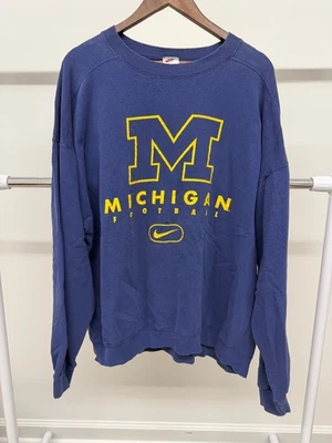 Sudadera de Colección Hecha en EE. UU. Nike Michigan Fútbol Cuello Redondo Talla XXL Foto 1 de 4