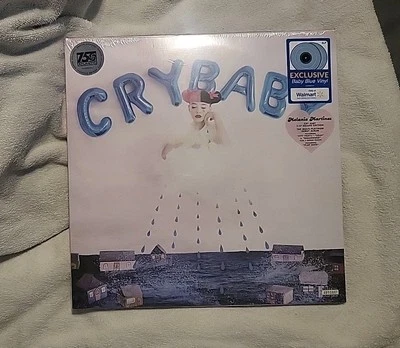 Melanie Martinez - Crybaby Deluxe расширенное издание Baby синий Walmart эксклюзивный - Изображение 1 из 4