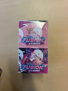 Pokemon TCG Sword & Shield Fusion Strike Booster Box English Factory SEALED - Bild 1 von 3