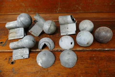 Lot Of Vintage Galvanized Roof Ridge Ball End Cap Finial 3 1/2” Part & Pieces Cover