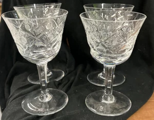 VINTAGE CRYSTAL WINE GOBLETS 5.25” TALL 3.25 DIA 215 - Picture 1 of 3