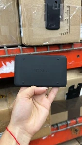 100 x NETGEAR AirCard 810S Wymiana tylnych drzwi TYLKO - Zdjęcie 1 z 1