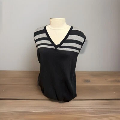 Apt 9 Beautiful Soft Black and Gray V Neck Sleeveless Men’s Large Sweater Vest - Image 1 of 4