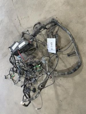 Volvo V50 T5 2005 caja de fusibles de motor con arnés de cables OEM+ Foto 1 de 4