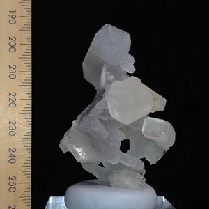 Stilbite & Apophyllite on Chalcedony Quartz stalactite formation specimen 160ct - Picture 1 of 8