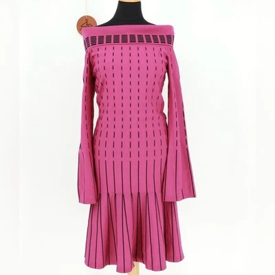 Vestido Prabal Gurung x Rent The Runway a Rayas Fuera del Hombro Hasta la Rodilla Talla 4 Foto 1 de 4