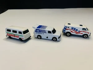 Lot of 3 Matchbox Dormobile VW Pizza Van, Chevy Van USA-1 & Ford Supervan ll - Picture 1 of 19