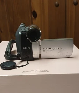 Sony Camcorder Handycam DCR-HC26 20x Optical Zoom - Picture 1 of 10