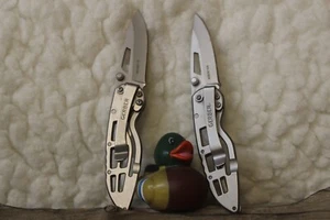LOT OF 2 Gerber Paraframe I Folding Pocket Knife - Silver - Very Good - Picture 1 of 4