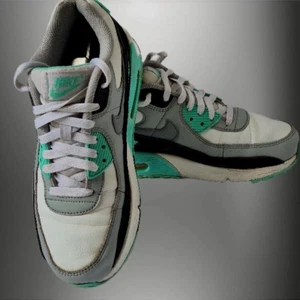 Women's NIKE AIR MAX 90 LE Leather Sneakers Shoes ~ "Neutral Grey Mint" sz 7 - Picture 1 of 7