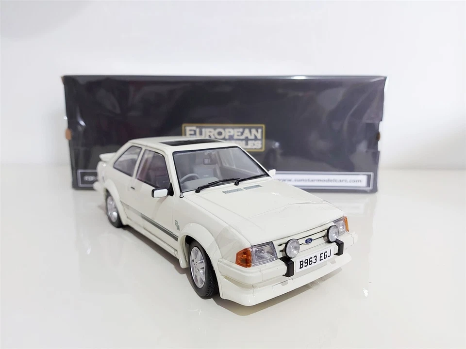 FORD ESCORT RS Turbo Bianco del 1984 - SUNSTAR 1/18 art. 4963 - Immagine 1 di 4