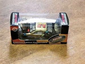 1997 Action/RCCA 1:64 #24 Jeff Gordon/DuPont Chroma Premier /20000 (N5) - Picture 1 of 6