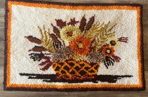 Latch Hook Flower Floral Arrangement Wall Hanging Rug 39x25" Yarn Art Decor - Picture 1 of 8