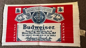 Alfombra de cerveza Budweiser tejida vintage NOS 24” X 45” RARA. - Imagen 1 de 14