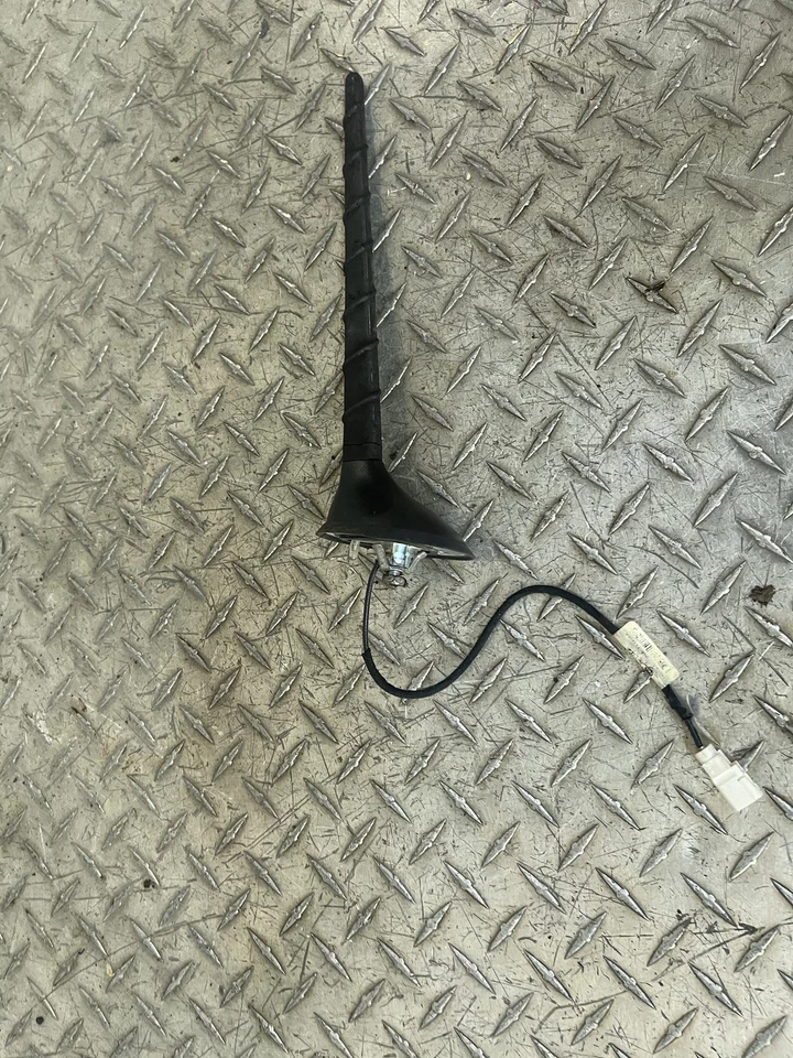 Conjunto de antena Fiat 500 2012 2013 2014 2015 probado OEM Foto 1 de 4