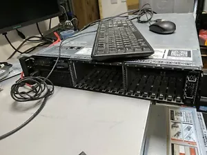 Dell PowerEdge R720 2 *INTEL 8-CORE XEON E5-2670 192GB RAM 4 *300GB SAS Server - Picture 1 of 7