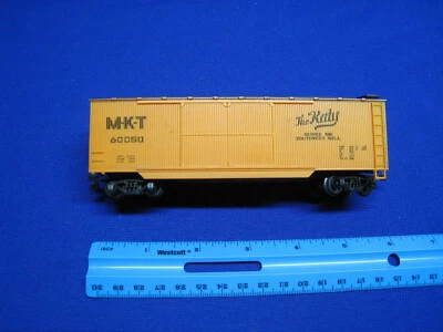 HO Scale Roco MKT/Katy Boxcar - Freight Train - Image 1 of 4