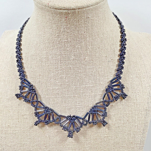 VETEMENTS Collana girocollo delicato con perline grigio scuro 14"